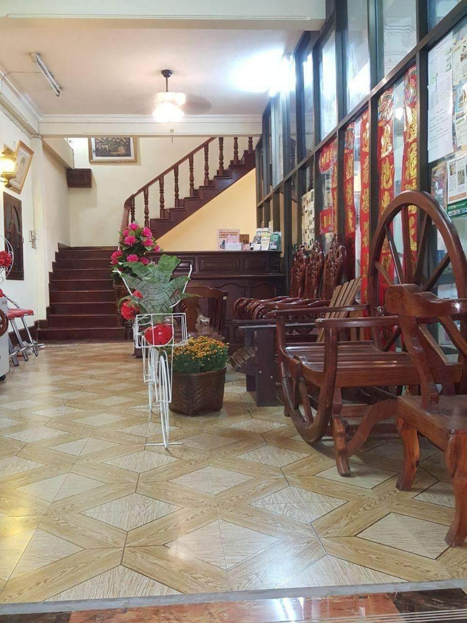 Sakura Wood House Otel Luang Prabang Dış mekan fotoğraf